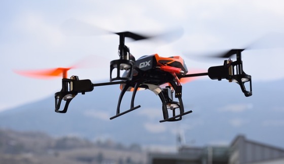 Lietajúce drony a problém